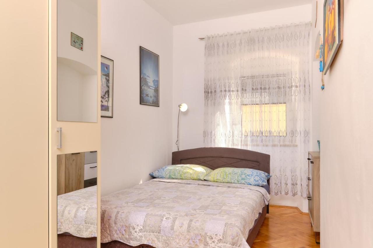 Snjezana Apartment Mali Losinj Exterior photo